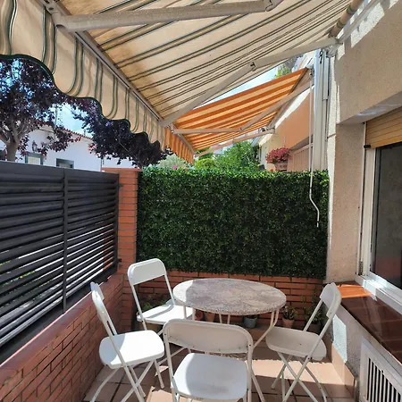 House At The Near Barcelona Premia De Mar